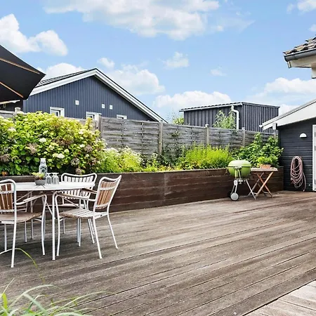 Holiday home Amazing In With House Sea View *