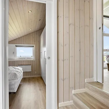 Holiday home Amazing In With House Sea View *